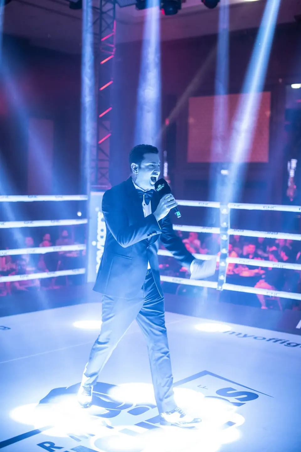 Mert Palavaroğlu — Sunucu performansından görüntü