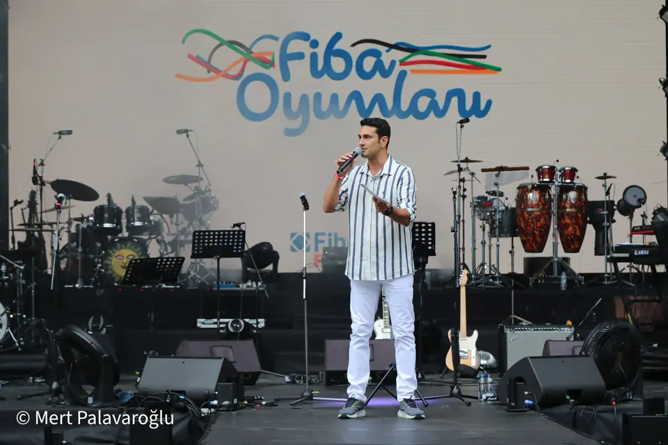 Mert Palavaroğlu — Profesyonel sunucu, etkinlik anı
